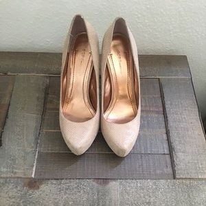 BCBG High heels caramel